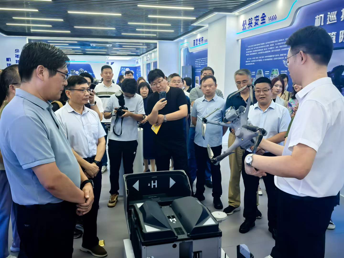 万亿低空经济风口来袭！传统专业跨界突围，解锁全新发展赛道