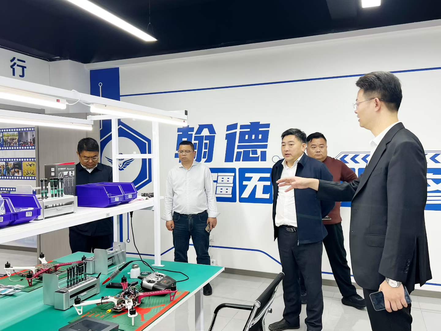 聚力校企合作 赋能产教融合｜无锡南洋职业技术学院龚如锋理事长一行莅临交流洽谈